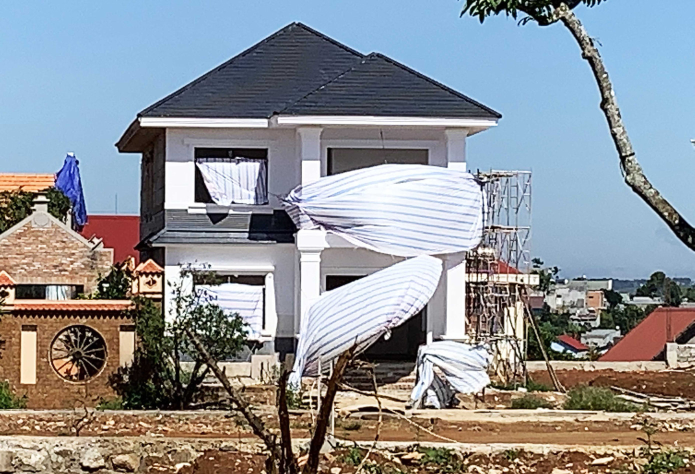 Phù phép biến đất bến xe Di linh thành biệt thự, nhà mặt phố ảnh 2