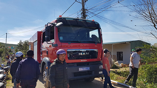 Lửa 'nuốt gọn' 4 căn nhà ở Lâm Đồng ngay ngày đầu năm ảnh 1