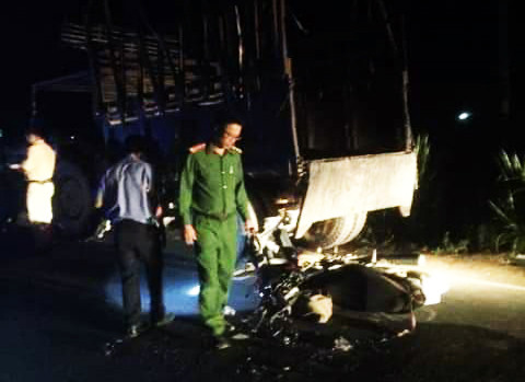 Tông vào xe máy cày, nam sinh viên tử vong tại chỗ ảnh 1
