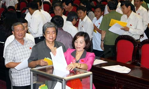 Các đại biểu Quốc hội bỏ phiếu đánh giá tín nhiệm chiều 10/6.