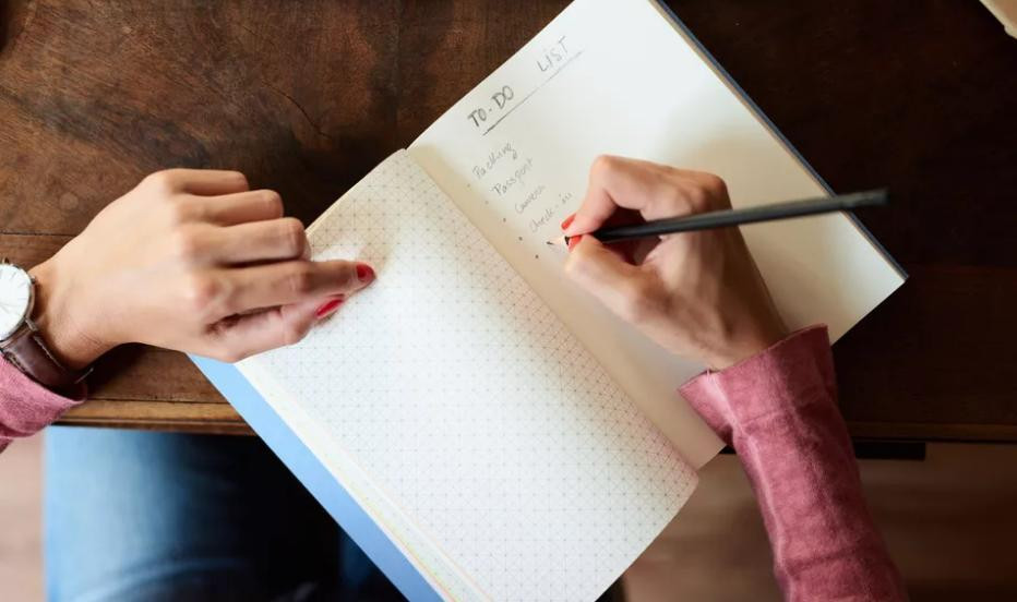 Bạn nên có bước đánh giá mức độ ưu tiên của các task trong to-do list. Bạn nên có bước đánh giá mức độ ưu tiên của các task trong to-do list.