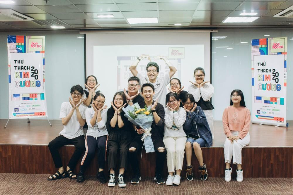 Chương trình Thử thách kim cương là vườn ươm các cộng tác viên của tòa soạn với sự đào tạo từ các chuyên gia truyền thông, phóng viên, nhà văn có uy tín.