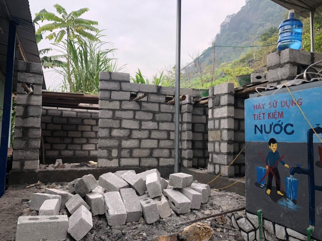 Các nhà tắm đang dần hình thành