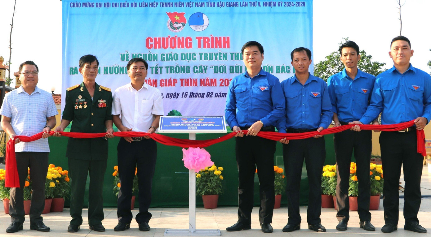 Tỉnh Đoàn Hậu Giang ra mắt công trình số hóa Di tích Lịch sử - Văn hóa Trận chiến pháo binh Vịnh Chèo năm 1974. Ảnh: TĐHG