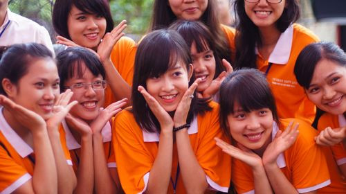 Hòa Bình tham gia rất nhiều hoạt động của trường, lớp