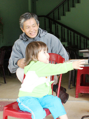 Con gái của chị Ngân với người chồng Thụy sĩ Ảnh: Nguyễn Huy