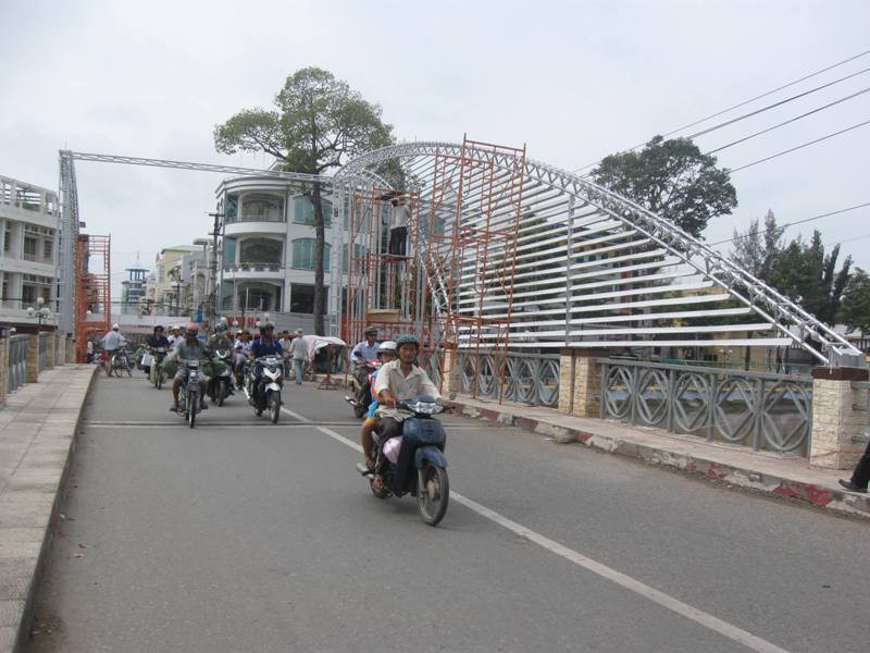 Khẩn trương hoàn thiện các công trình