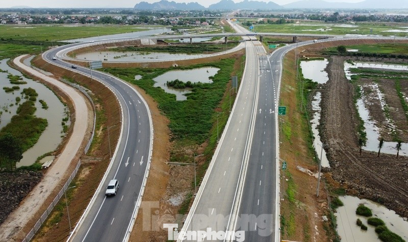 Thủ tướng yêu cầu rà soát việc kết nối với các tuyến đường bộ cao tốc