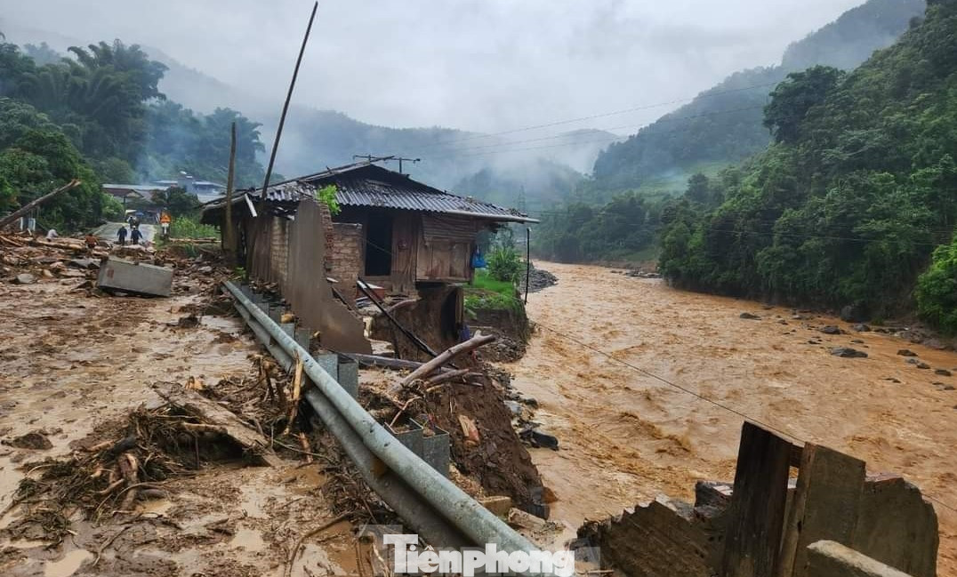Mưa lũ ở Yên Bái