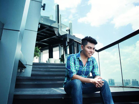 Chuyên gia make-up Thông Bảo