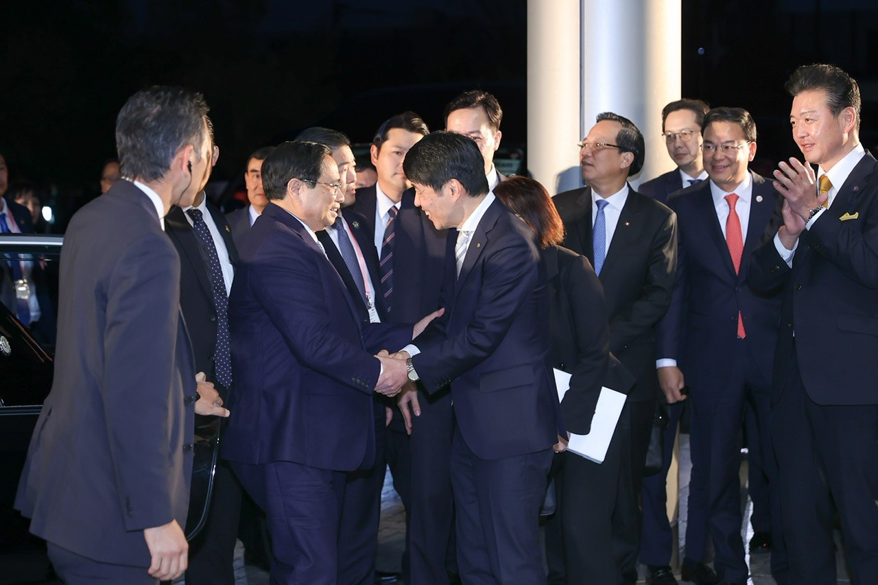 Thủ tướng Phạm Minh Chính và Thống đốc tỉnh Gunma Yamamoto Ichita. Ảnh NB