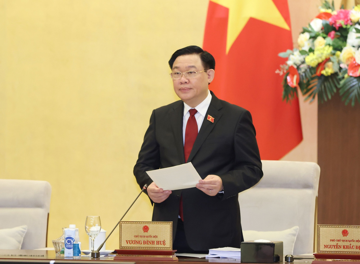 Chủ tịch Quốc hội Vương Đình Huệ phát biểu khai mạc phiên họp. Ảnh Như Ý Chủ tịch Quốc hội Vương Đình Huệ phát biểu khai mạc phiên họp. Ảnh Như Ý