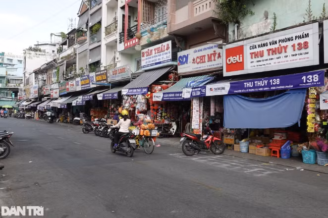 Dự tính, lĩnh vực văn phòng phẩm sẽ "khởi sắc" trở lại trong những năm tới (Ảnh: Nguyễn Vy). Dự tính, lĩnh vực văn phòng phẩm sẽ "khởi sắc" trở lại trong những năm tới (Ảnh: Nguyễn Vy).