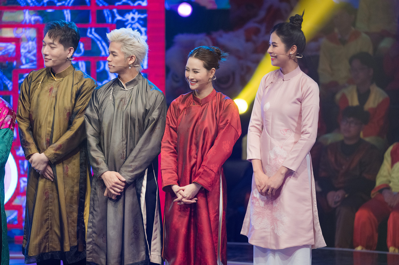 Đại diện cho những nghệ sĩ tuổi Tỵ, Ngọc Hân cho biết cô hài lòng về một năm 2022 với nhiều dấu mốc đáng nhớ, trong đó có việc đại sự của cuộc đời đó là lên xe hoa cùng ông xã Phú Đạt.