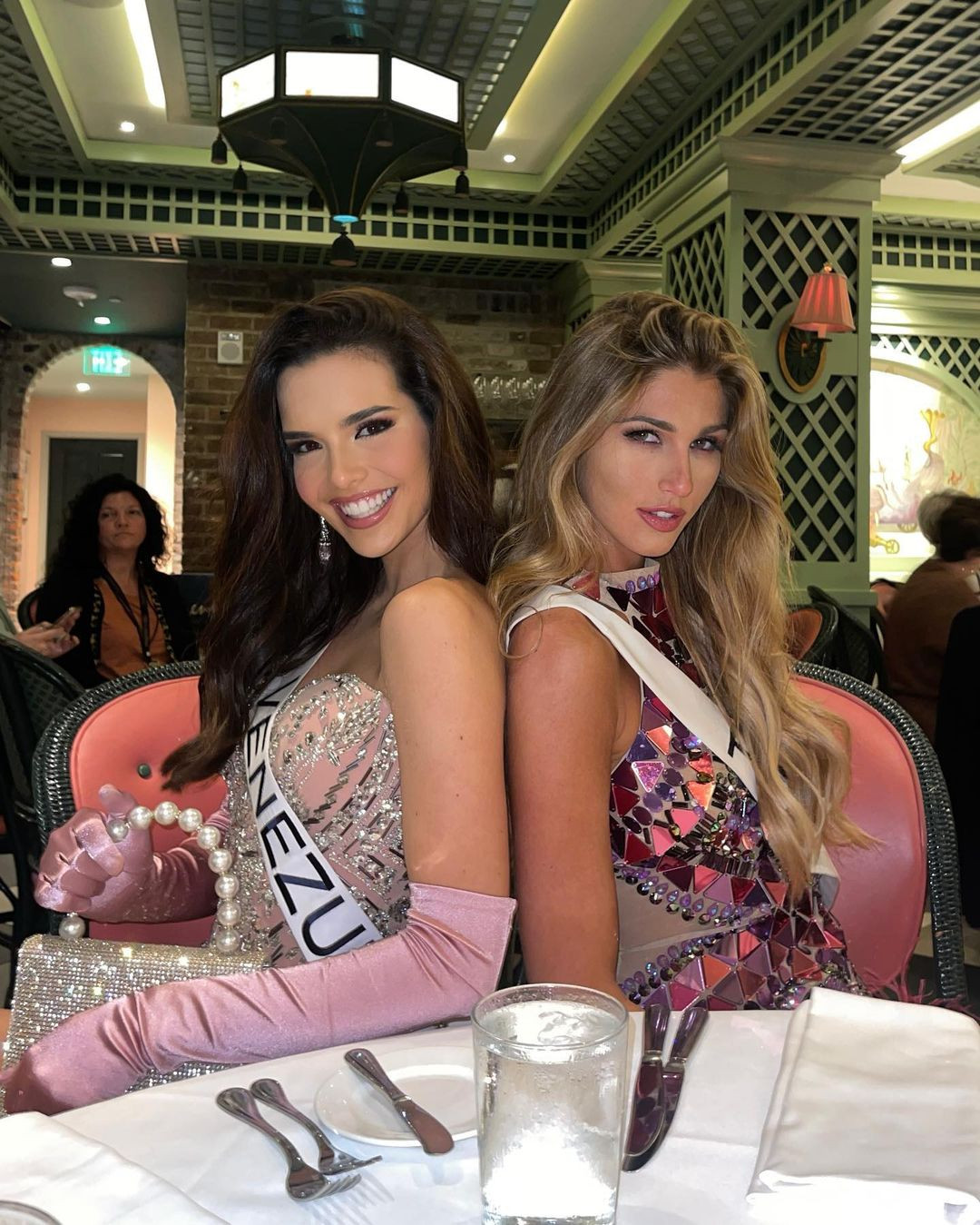 Đại diện Venezuela - Amanda Dudamel luôn thể hiện là thí sinh thân thiện tại cuộc thi Miss Universe 2022.