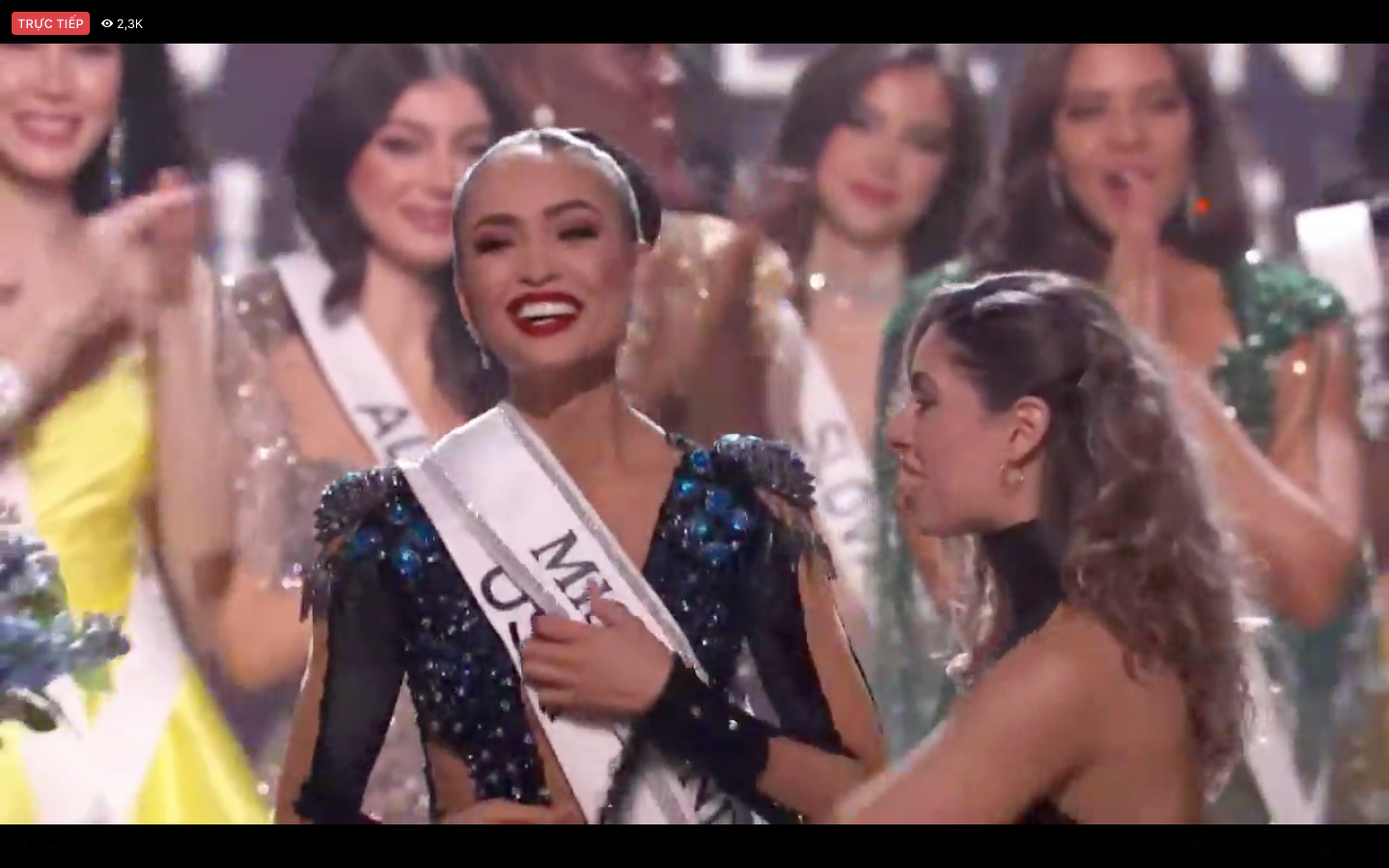 R’Bonney Gabriel đăng quang Hoa hậu Hoàn vũ 2022.