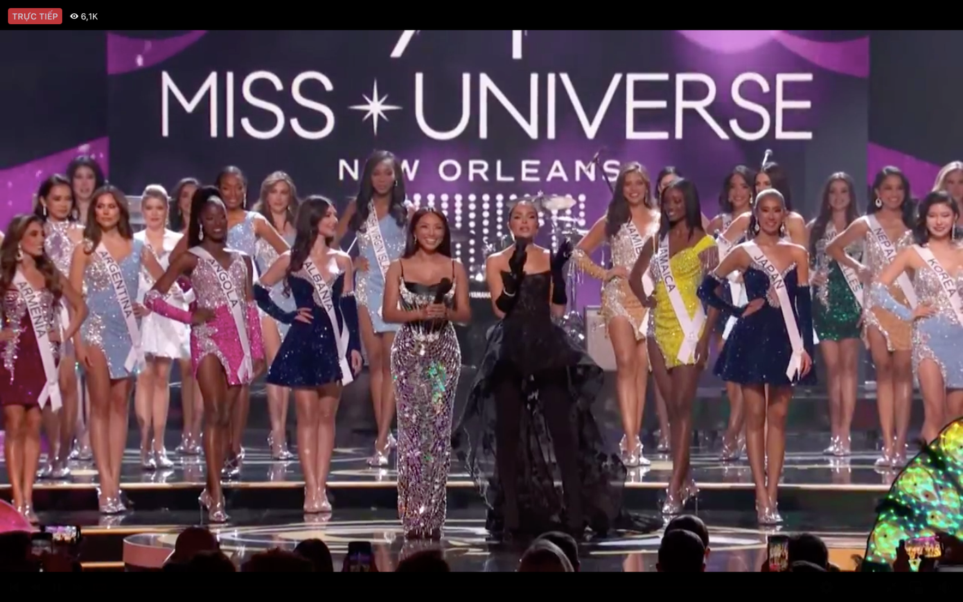 Hai MC của đêm chung kết: Jeannie Mai và cựu Hoa hậu Hoàn vũ 2012 Olivia Culpo.