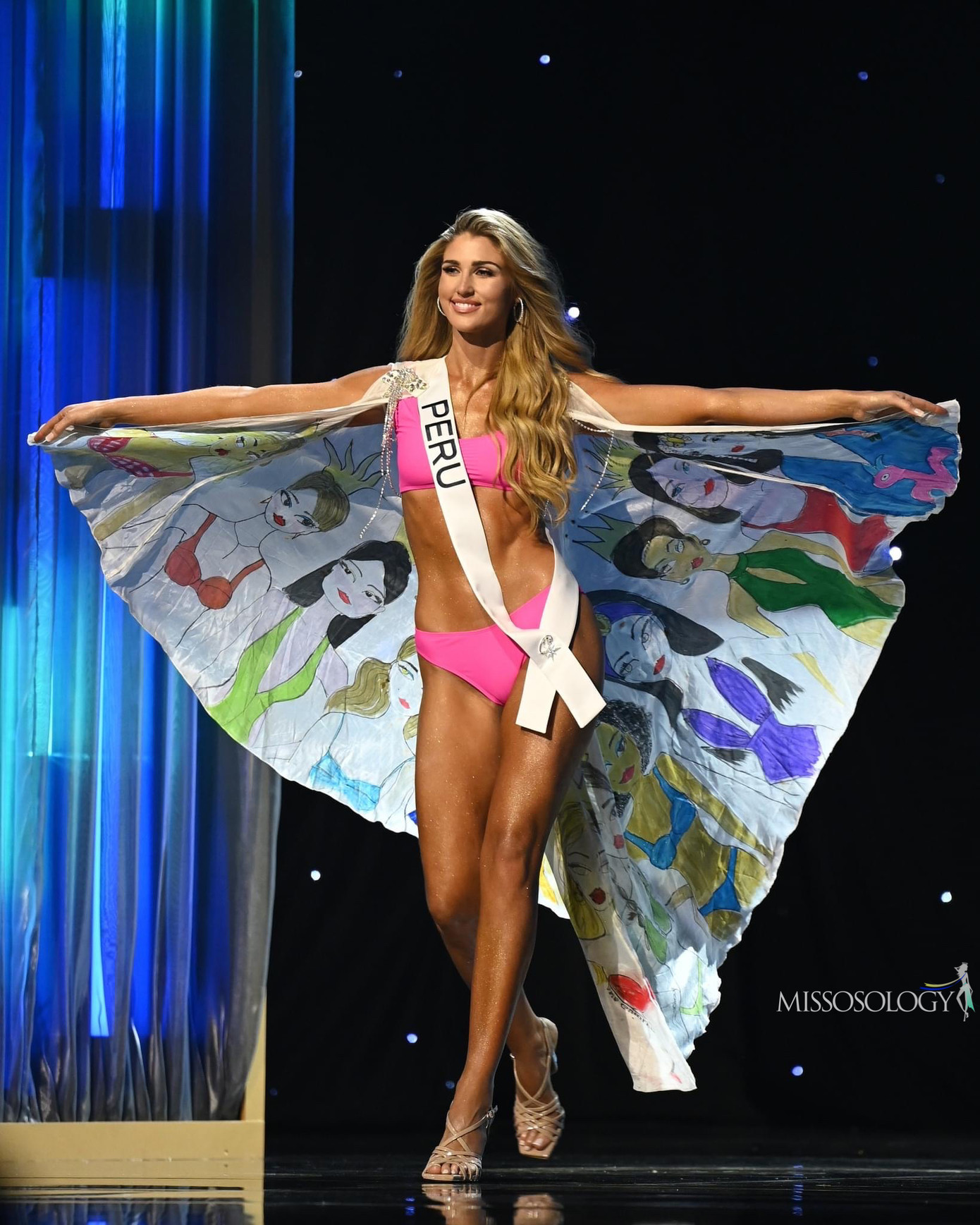 Colombia và Peru đang được xem là hai đối thủ ngang tài ngang sức ở khu vực châu Mỹ Latinh. Họ cũng được xem là hai ứng viên sáng giá nhất của cuộc thi năm nay, có tiềm năng giành chiếc vương miện Hoa hậu Hoàn vũ 2022.