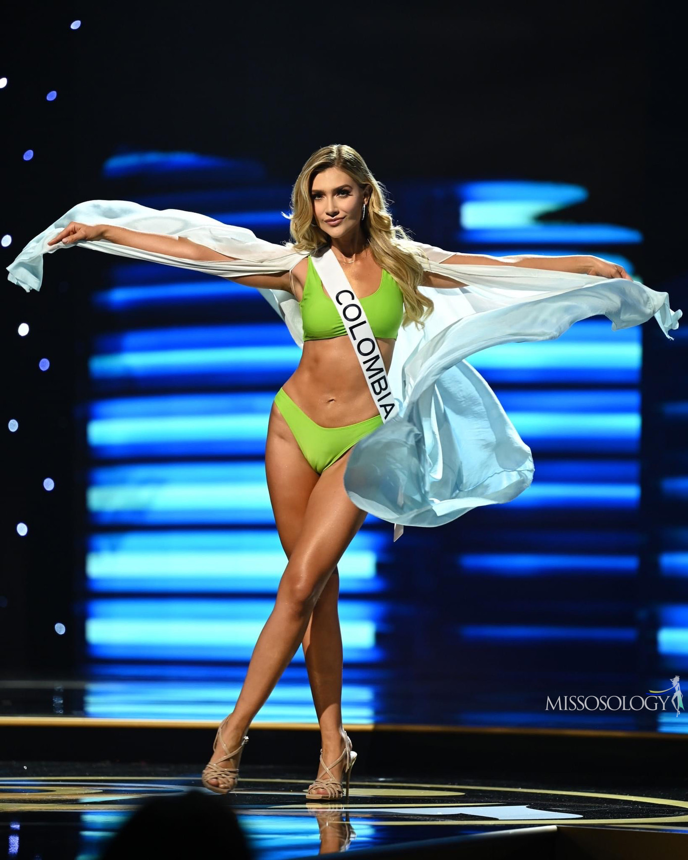 Colombia và Peru đang được xem là hai đối thủ ngang tài ngang sức ở khu vực châu Mỹ Latinh. Họ cũng được xem là hai ứng viên sáng giá nhất của cuộc thi năm nay, có tiềm năng giành chiếc vương miện Hoa hậu Hoàn vũ 2022.