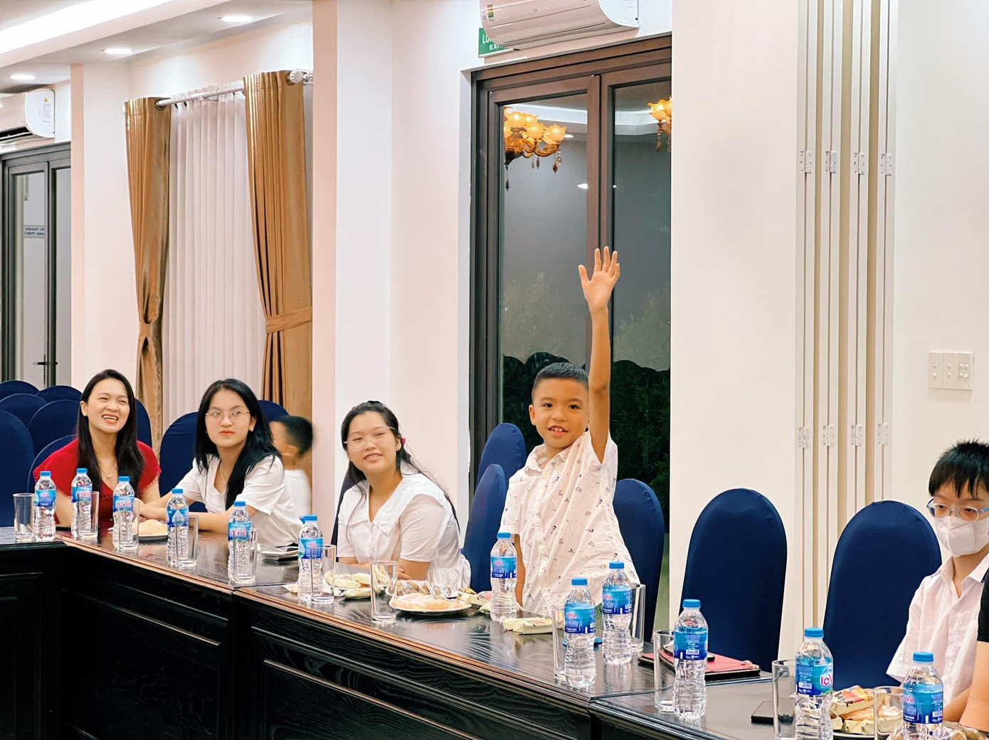 Ban Thường vụ Công đoàn cơ quan Trung ương Đoàn cũng rất vui mừng, phấn khởi và tự hào khi có nhiều CBCCVC&amp;NLĐ cơ quan không chỉ vượt qua bận rộn, áp lực của công việc cũng như cuộc sống để hoàn thành nhiệm vụ chuyên môn của cơ quan mà còn làm tốt vai trò của cha, mẹ trong việc dạy dỗ, định hướng, giáo dục con em trở thành những con ngoan, trò giỏi với các thành tích đáng tự hào.