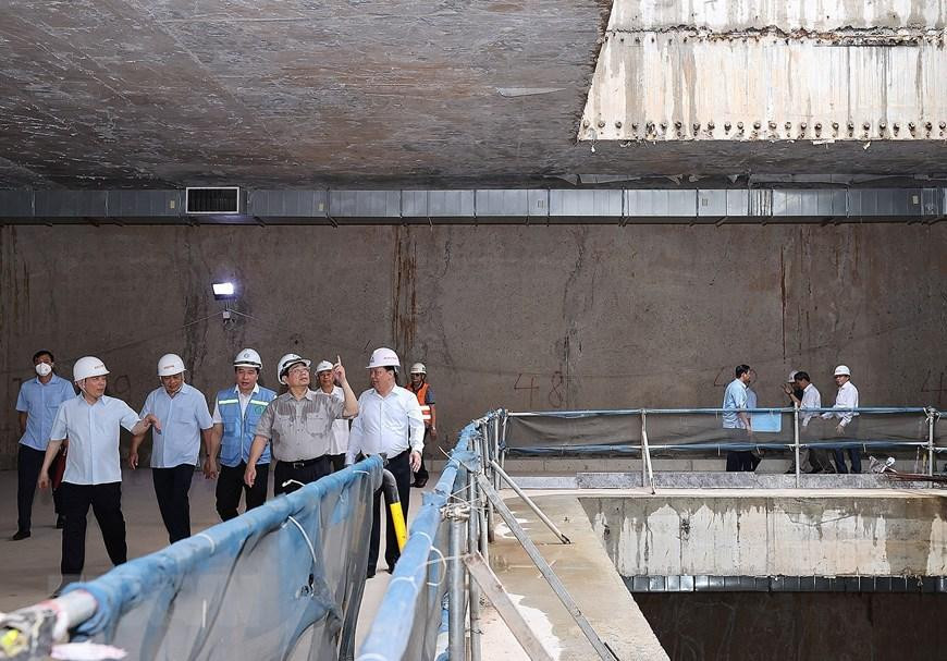 Thủ tướng Phạm Minh Chính kiểm tra khu vực thi công ga S9 Kim Mã. (Ảnh: Dương Giang/TTXVN) Thủ tướng Phạm Minh Chính kiểm tra khu vực thi công ga S9 Kim Mã. (Ảnh: Dương Giang/TTXVN)