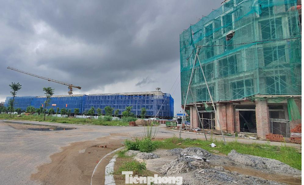 Các doanh nghiệp BĐS về nhà ở sẽ vấp phải nhiều sóng trong nửa cuối năm nay. (Ảnh: Lộc Liên) Các doanh nghiệp BĐS về nhà ở sẽ vấp phải nhiều sóng trong nửa cuối năm nay. (Ảnh: Lộc Liên)