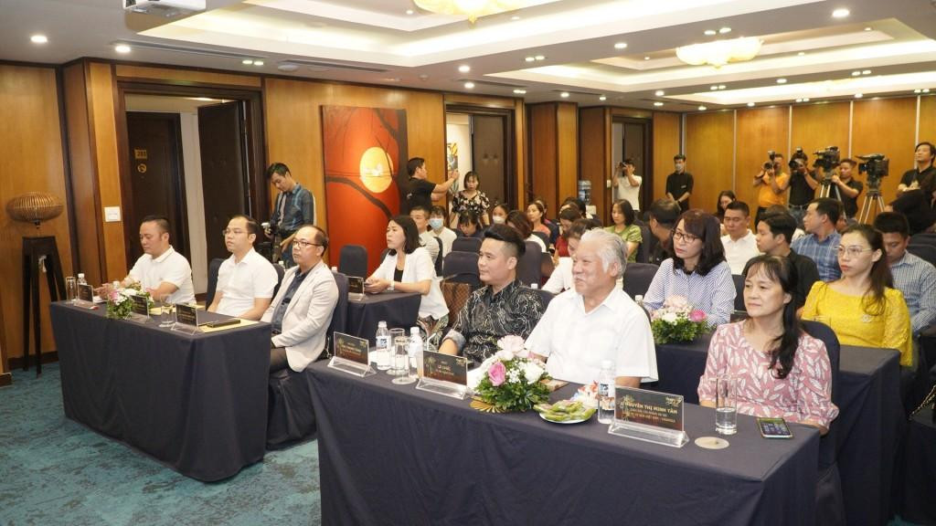 Đại biểu tham dự buổi gặp mặt báo chí thông tin về chương trình