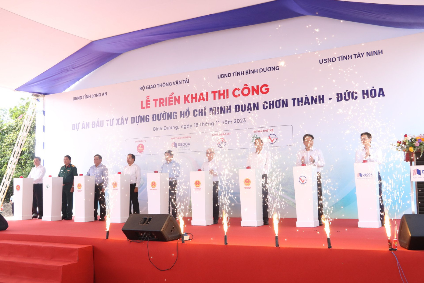 Lễ thi công dự án đường Hồ Chí Minh đoạn Chơn Thành - Đức Hòa Lễ thi công dự án đường Hồ Chí Minh đoạn Chơn Thành - Đức Hòa
