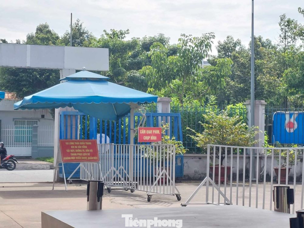 Biển cấm quay phim, chụp hình ở khu vực nhà để xe của khách Biển cấm quay phim, chụp hình ở khu vực nhà để xe của khách