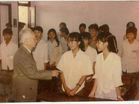 Đại tướng luôn dành tình cảm đặc biệt cho thế hệ trẻ. Đại tướng luôn dành tình cảm đặc biệt cho thế hệ trẻ