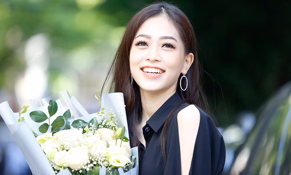 Á hậu Phương Nga từng mơ làm... người giúp việc ảnh 2