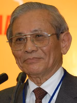 GS.NGND Phan Huy Lê