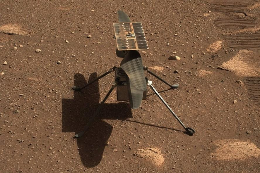 Cận cảnh trực thăng Sao Hỏa của NASA chụp bằng Mastcam-Z trên tàu thăm dò Perseverance. Hình ảnh này được chụp vào ngày 5.4.2021, ngày sao Hỏa thứ 45, hay còn gọi là sol, của sứ mệnh. Ảnh: NASA.
