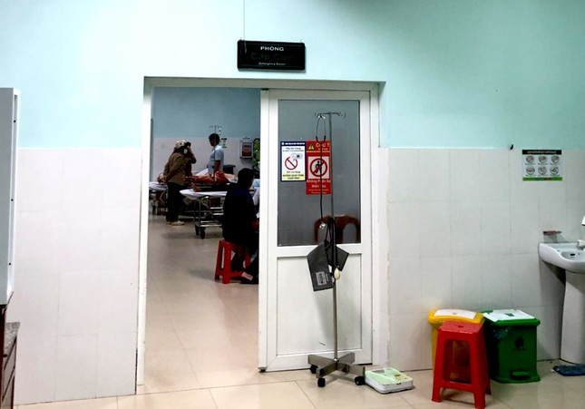 Bệnh viện Đa khoa Tỉnh Kon Tum tiếp nhận và điều trị 6 trường hợp ngộ độc do nọc cóc