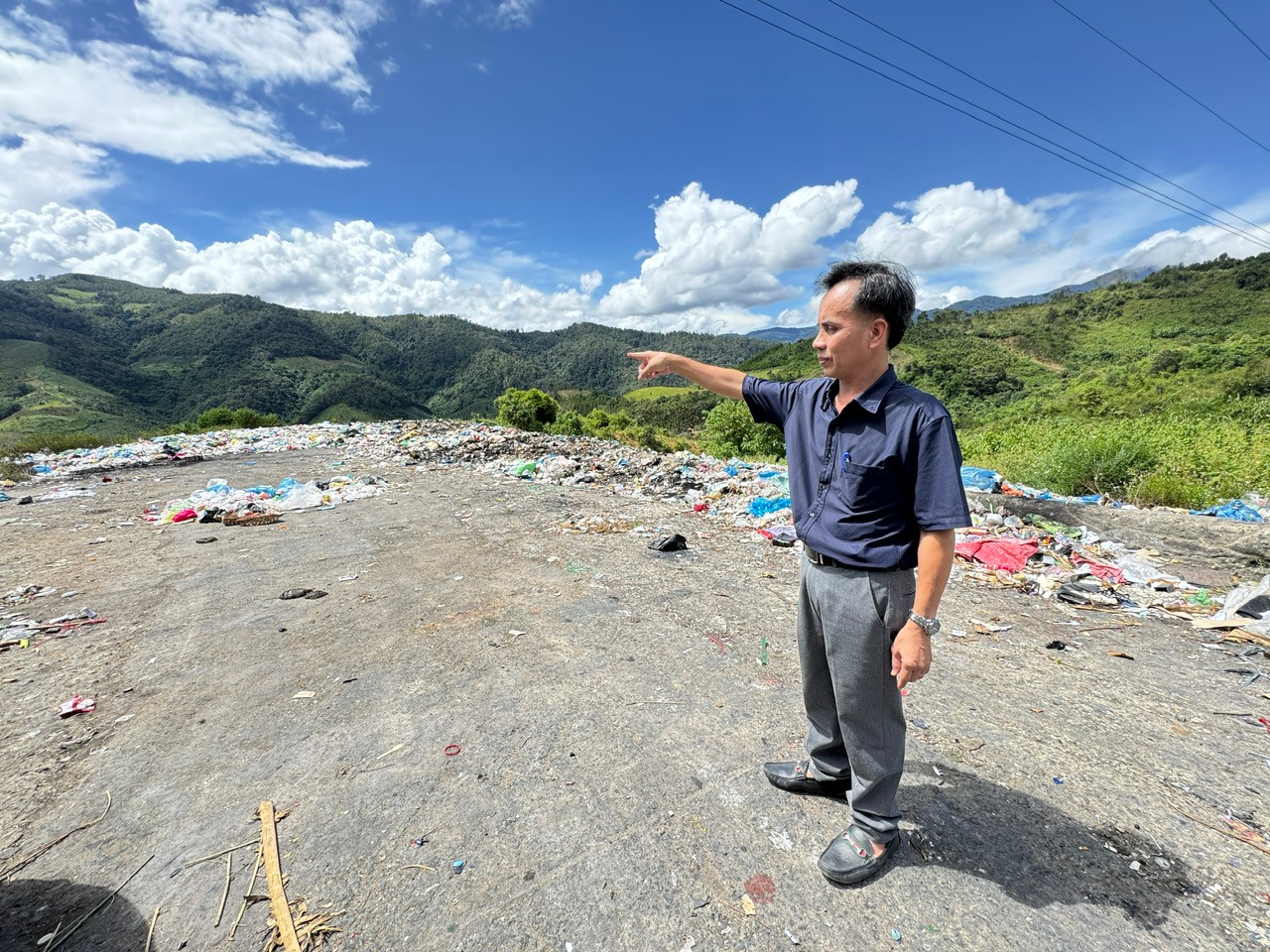 UBND xã Đắk Pék nhiều lần ý kiến xử lý bãi rác cũ nhưng đến nay vẫn chưa thể hoàn thành