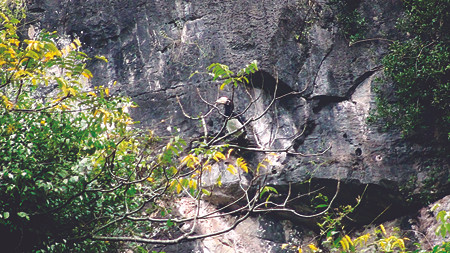 Tràng An nhiều hang động bí ẩn