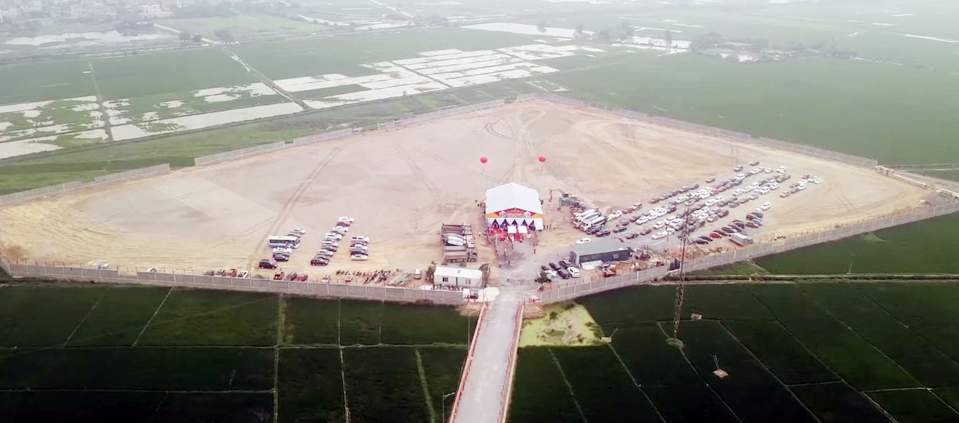 Dự án Chợ Bích Hòa dịch vụ thương mại (huyện Thanh Oai, Hà Nội), đang là khu đất trống nằm giữa đồng không mông quạnh.