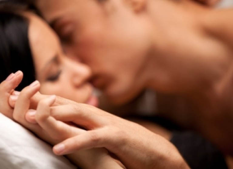 Yếu sinh lý và xuất tinh sớm là hai hiện tượng rối loạn sinh lý thường gặp ở nam giới. Trong cộng đồng và ngay cả với nam giới cũng rất nhiều người nhầm lẫn hai khái niệm này. Ảnh minh họa: Internet