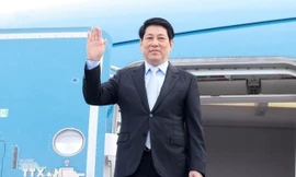 Chủ tịch nước Lương Cường lên đường dự Tuần lễ Cấp cao APEC lần thứ 32