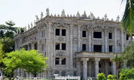 Sốt ruột hình ảnh khách sạn hạng sang 'đắp chiếu' ở Đồ Sơn 