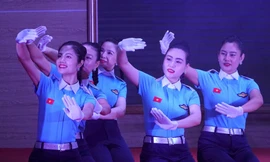 Khắc phục tình trạng kiêm nhiệm kéo dài của cán bộ văn hóa trong Quân đội