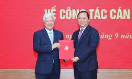 Triển khai quyết định của Bộ Chính trị về công tác cán bộ