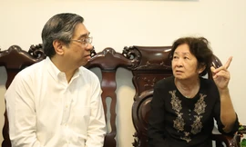 Lãnh đạo Thành ủy TPHCM thăm, tri ân cố kiến trúc sư Huỳnh Tấn Phát, cố bác sĩ Phùng Văn Cung