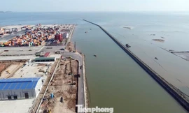 Tăng tốc thi công dự án mở đường kết nối cảng nước sâu Lạch Huyện 