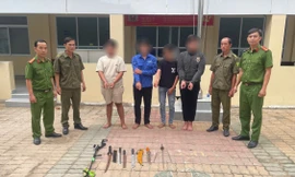 Nhóm 'giang hồ nhí' mang dao, mã tấu đi giải quyết mâu thuẫn ở TP.HCM