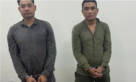 Giả danh cảnh sát hình sự để cướp tài sản