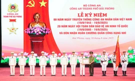 Công an Hải Phòng nhận Huân chương Quân công hạng Nhì