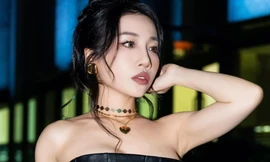 Cuộc gọi sau 10 năm khiến nữ ca sĩ suýt khóc