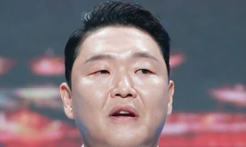 Cảnh sát đột kích công ty của Psy