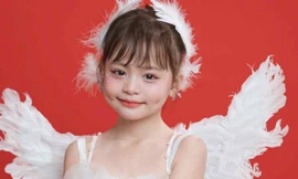 Bé gái vượt qua hàng trăm người hát cùng Mỹ Tâm tại Quảng trường Ba Đình sáng 2/9 là ai?